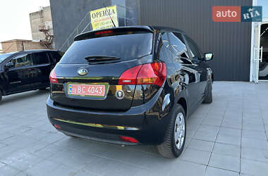 Микровэн Kia Venga 2013 в 
