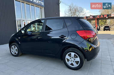 Микровэн Kia Venga 2013 в 
