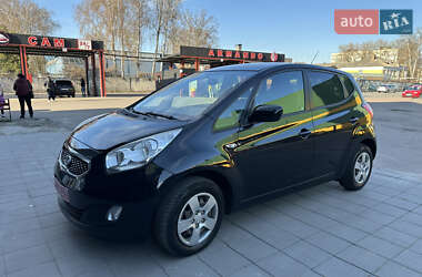 Микровэн Kia Venga 2013 в 