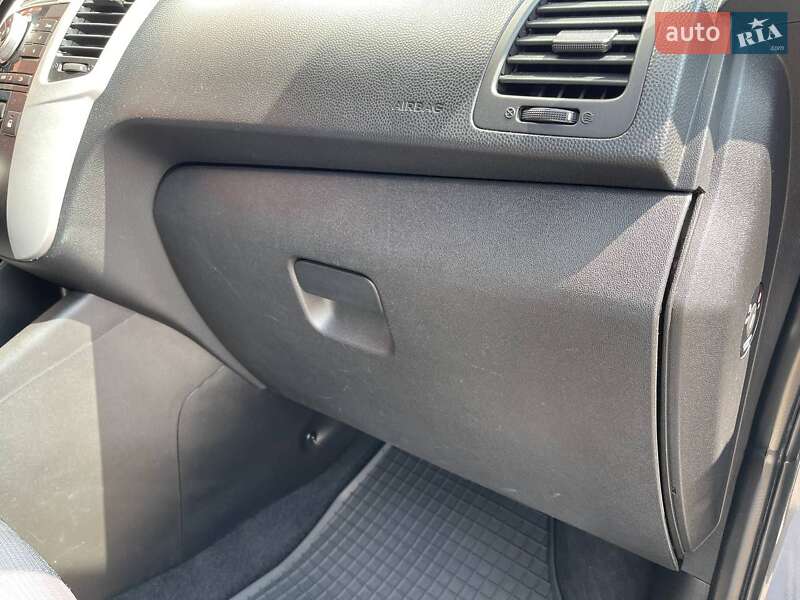 Мікровен Kia Venga 2012 в Києві