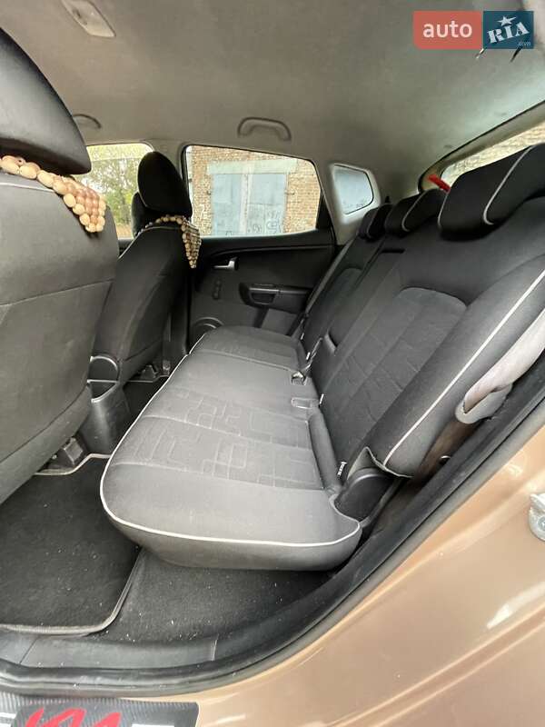 Мікровен Kia Venga 2010 в Чернігові