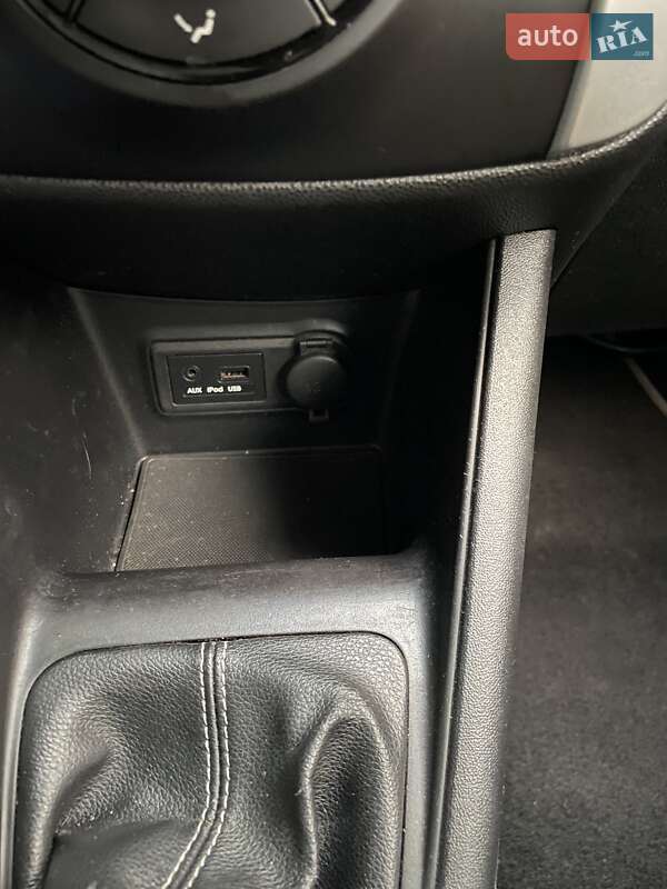 Мікровен Kia Venga 2010 в Чернігові