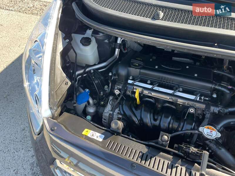 Мікровен Kia Venga 2013 в Ужгороді фото 28 Мікровен Kia Venga 2013 в Ужгороді