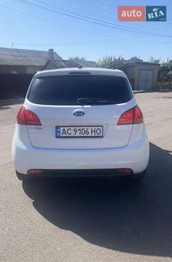 Микровэн Kia Venga 2010 в 