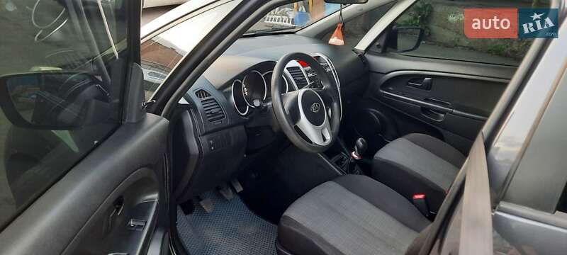 Микровэн Kia Venga 2012 в Калиновке фото 13 Микровэн Kia Venga 2012 в Калиновке