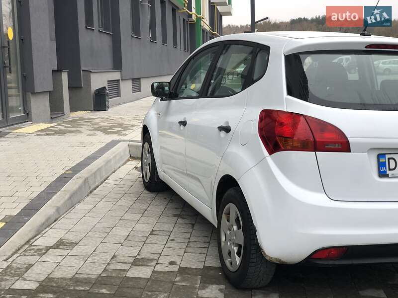 Микровэн Kia Venga 2012 в Львове