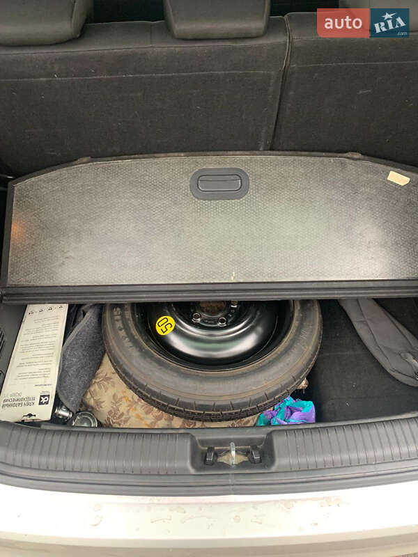 Микровэн Kia Venga 2012 в Харькове фото 17 Микровэн Kia Venga 2012 в Харькове