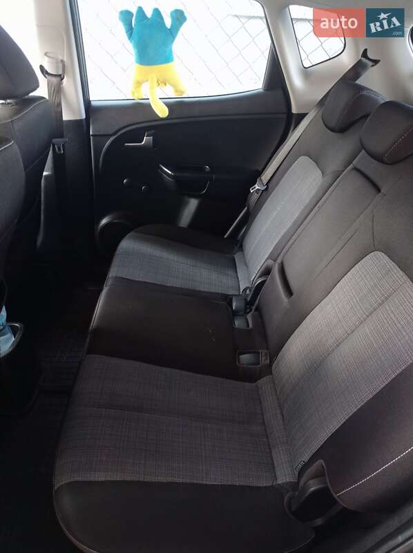 Микровэн Kia Venga 2012 в Кропивницком