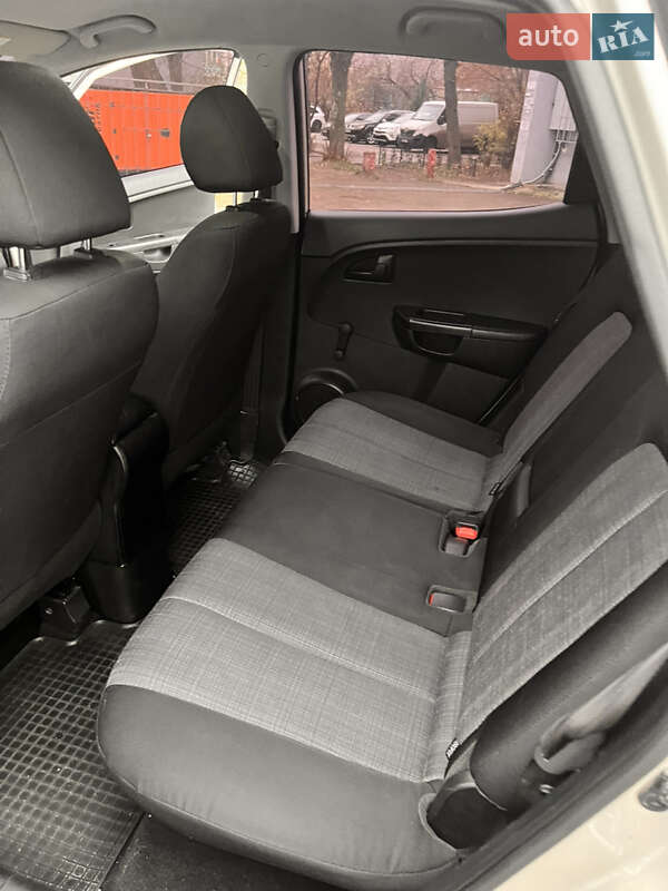 Микровэн Kia Venga 2011 в Борисполе