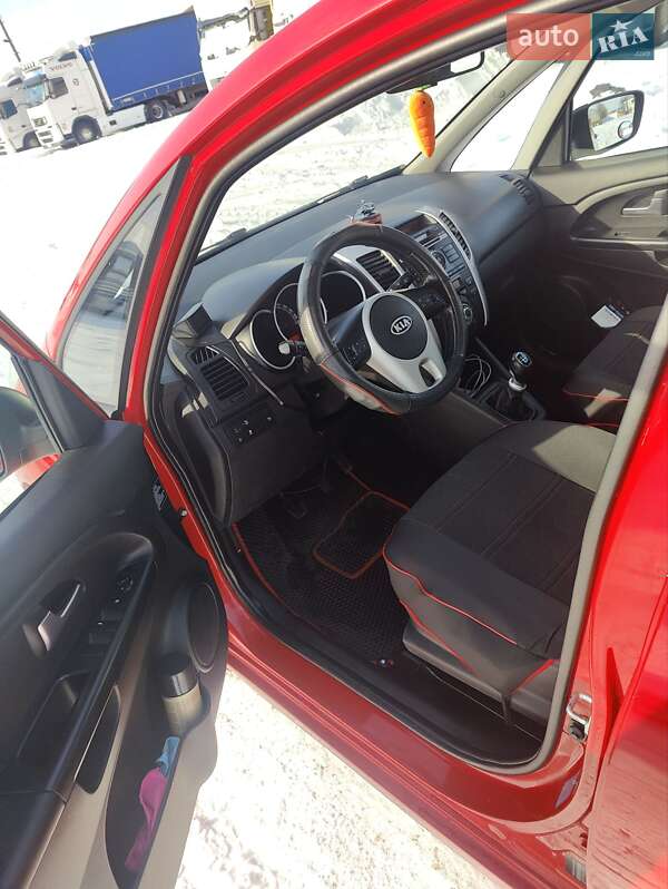 Микровэн Kia Venga 2011 в Чернигове фото 9 Микровэн Kia Venga 2011 в Чернигове