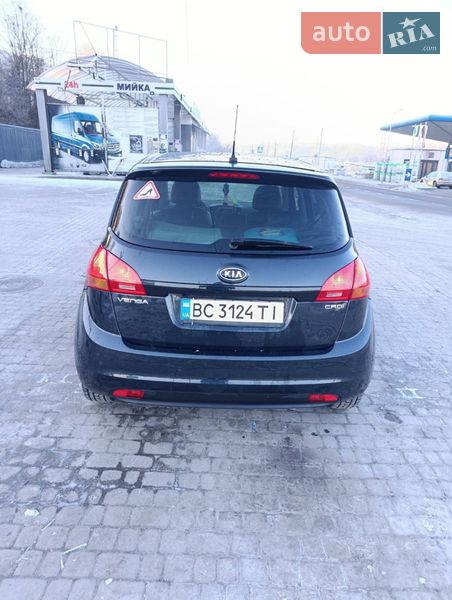 Микровэн Kia Venga 2010 в Львове