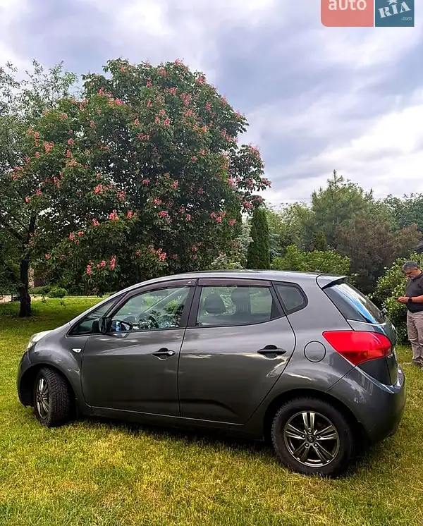 Kia Venga 2010 VIN TMAEG813ABJ041591 фото оголошення 2 з 35