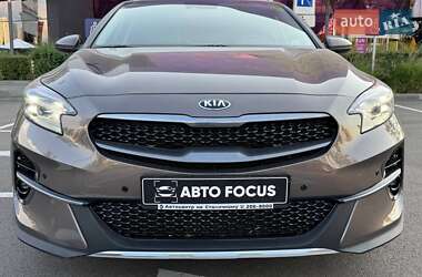Хэтчбек Kia XCeed 2020 в 