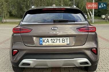 Хэтчбек Kia XCeed 2020 в 