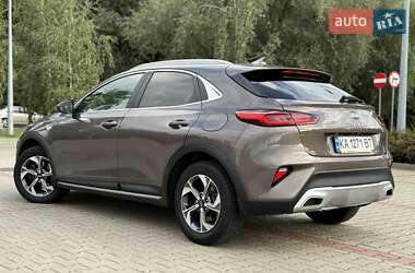 Хэтчбек Kia XCeed 2020 в 