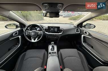 Хэтчбек Kia XCeed 2020 в 
