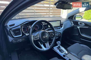 Хэтчбек Kia XCeed 2021 в 
