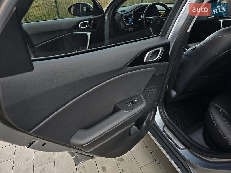 Хэтчбек Kia XCeed 2020 в Львове фото 13 Хэтчбек Kia XCeed 2020 в Львове