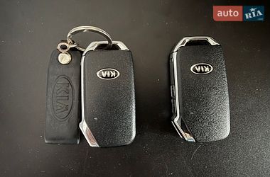Хэтчбек Kia XCeed 2020 в Киеве