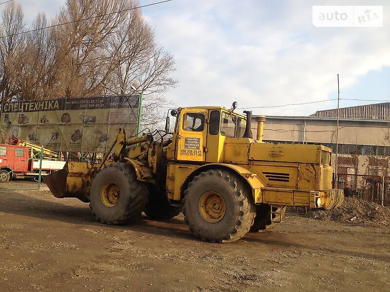Фронтальный погрузчик Кировец К 700 1991 в Черновцах