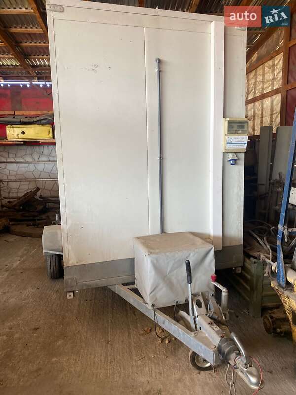 Рефрижератор Knott KF 2016 в Ужгороді