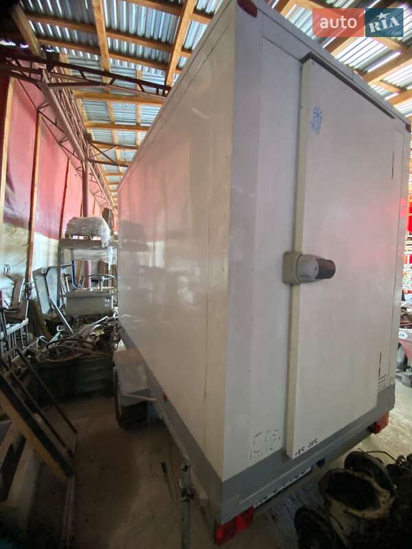 Рефрижератор Knott KF 2016 в Ужгороді