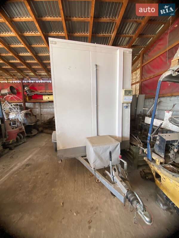 Рефрижератор Knott KF 2016 в Ужгороді