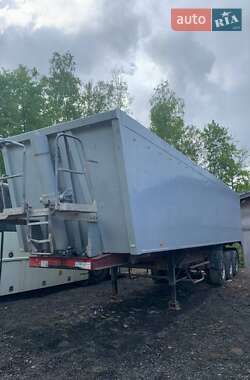 Зерновоз - напівпричіп Kogel HLS 2004 в Долині