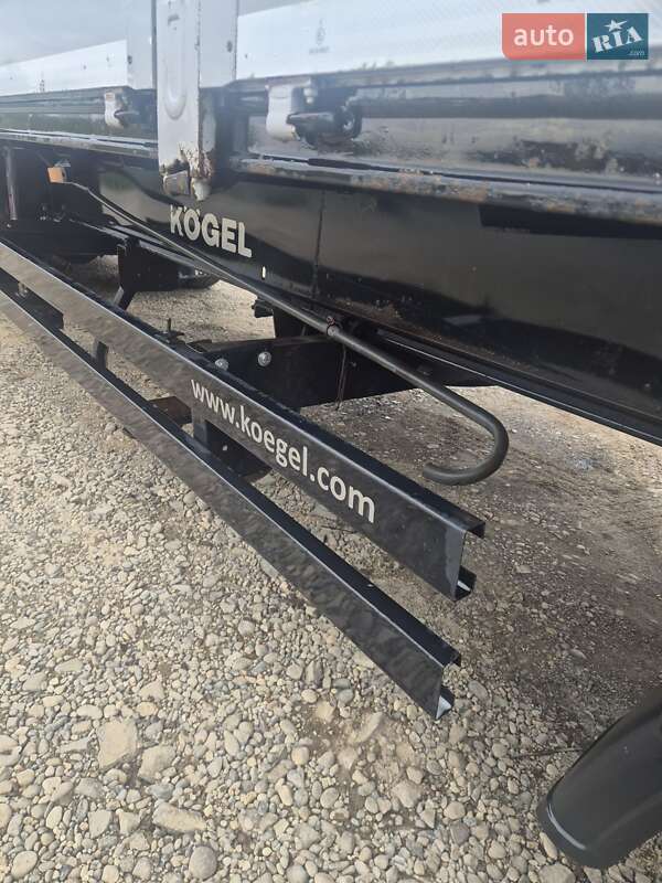 Бортовой полуприцеп Kogel S 24 2007 в Иршаве