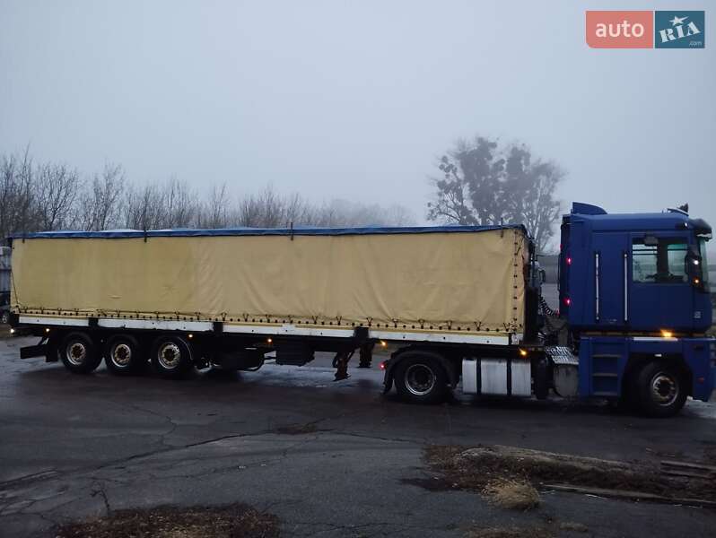 Зерновоз - полуприцеп Kogel S 24 2003 в Немирове