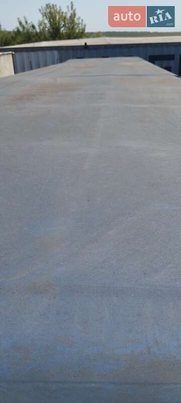 Бортовий напівпричіп Kogel SAF 1998 в Шепетівці