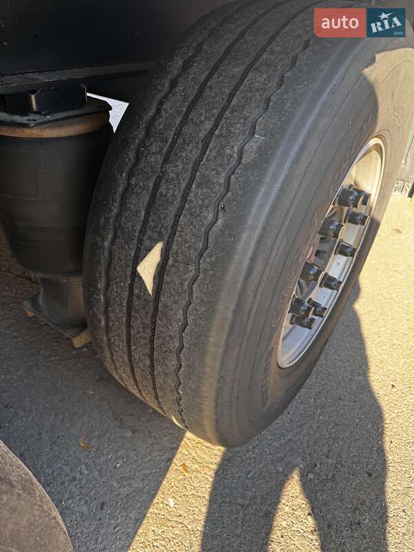 Тентований борт (штора) - напівпричіп Kogel SAF 2015 в Рівному