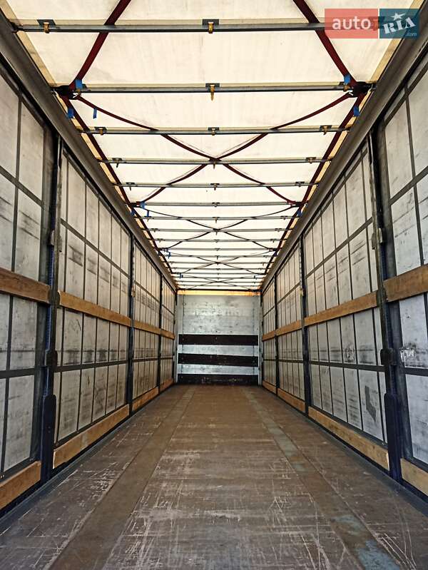 Тентованный борт (штора) - полуприцеп Kogel SAF 2010 в Луцке