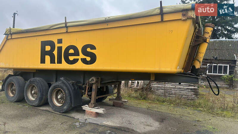 Самоскид напівпричіп Kogel SKMP 1992 в Любомлі