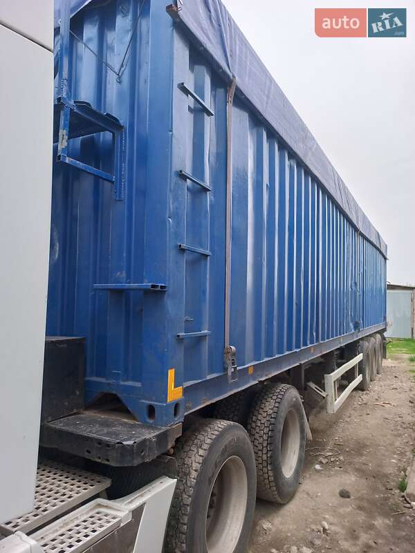 Зерновоз - напівпричіп Kogel SN 24 2001 в Черкасах