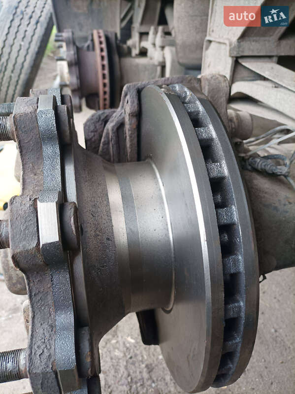 Бортовий напівпричіп Kogel SN 24 2002 в Умані