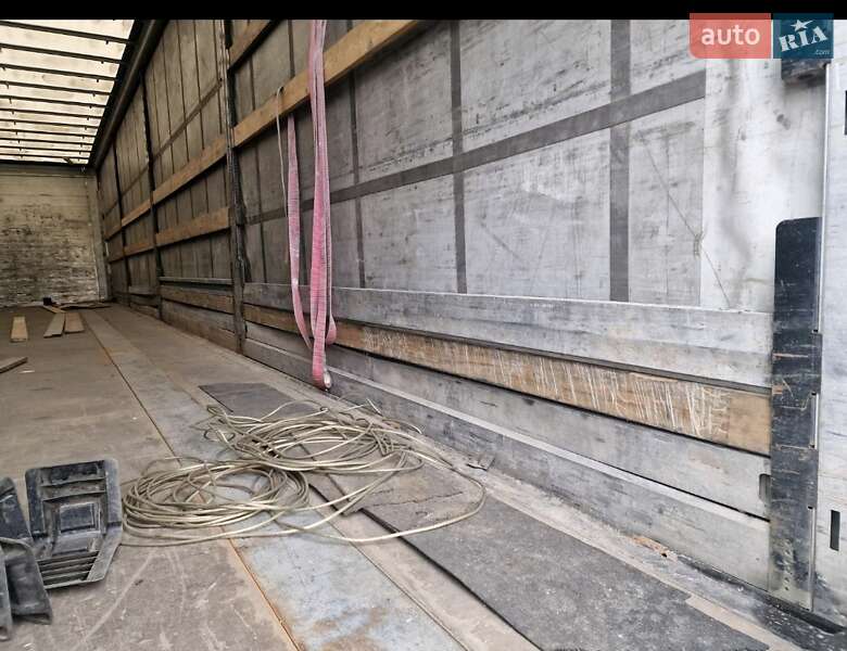 Тентованный борт (штора) - полуприцеп Kogel SN 24 2014 в Ровно