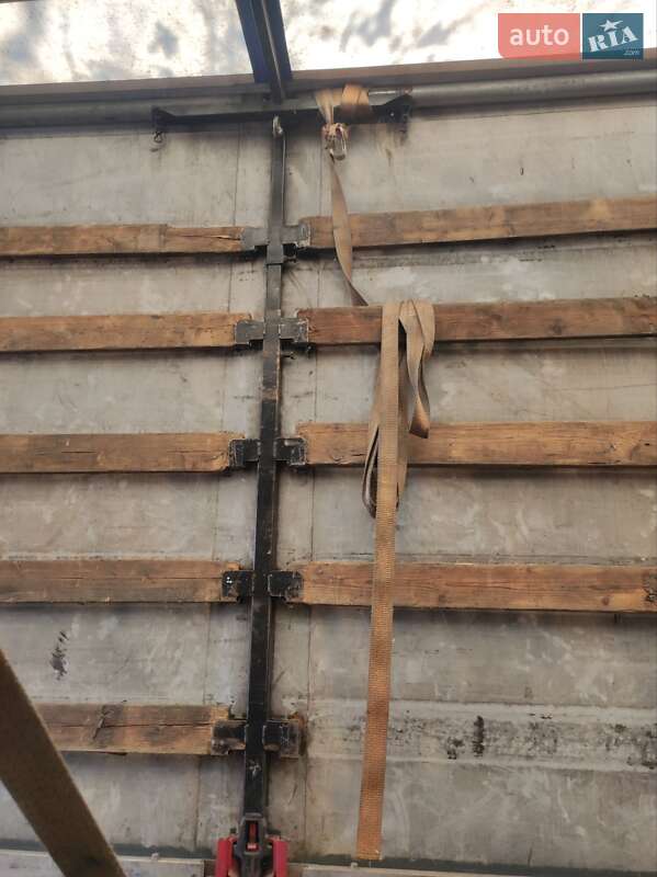 Тентований борт (штора) - напівпричіп Kogel SN 24 2002 в Житомирі