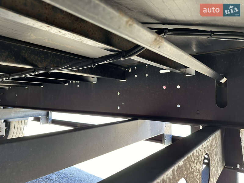 Тентованный борт (штора) - полуприцеп Kogel SN 24 2016 в Умани фото 6 Тентованный борт (штора) - полуприцеп Kogel SN 24 2016 в Умани