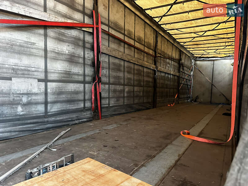 Тентований борт (штора) - напівпричіп Kogel SN 24 2014 в Луцьку