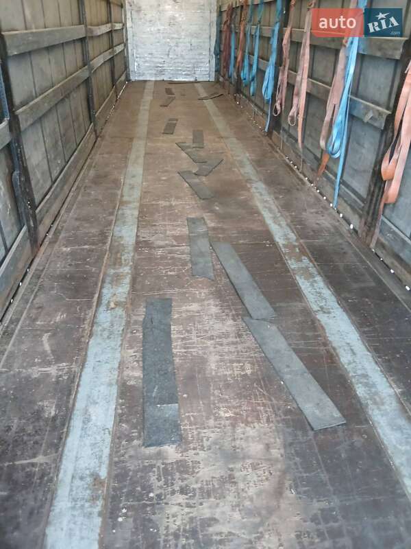 Тентованный борт (штора) - полуприцеп Kogel SN 24 2013 в Ровно