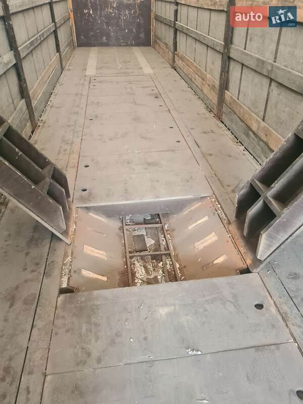 Тентований борт (штора) - напівпричіп Kogel SN 24 2007 в Чернівцях