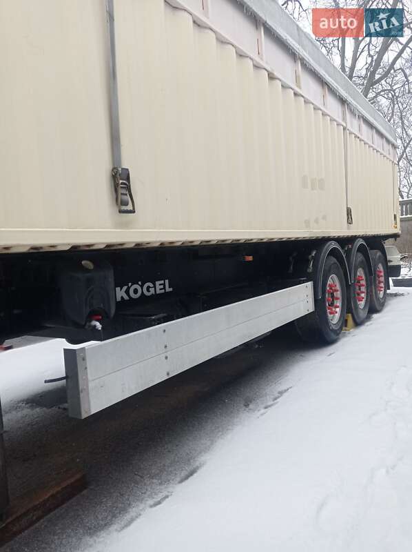 Контейнеровоз напівпричіп Kogel SN 24 2007 в Сутисках