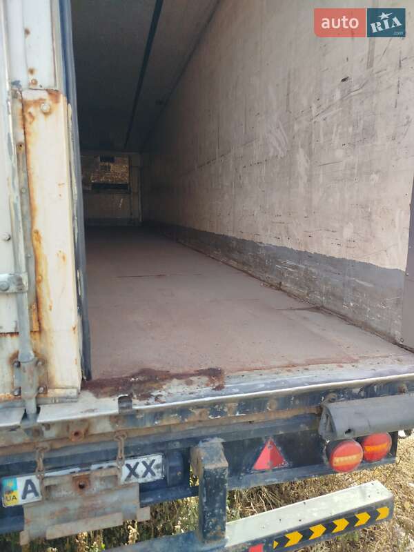 Изотермическая будка Kogel SN 2003 в Запорожье фото 19 Изотермическая будка Kogel SN 2003 в Запорожье