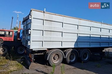 Самосвал полуприцеп Kogel SNCS 2001 в Казатине