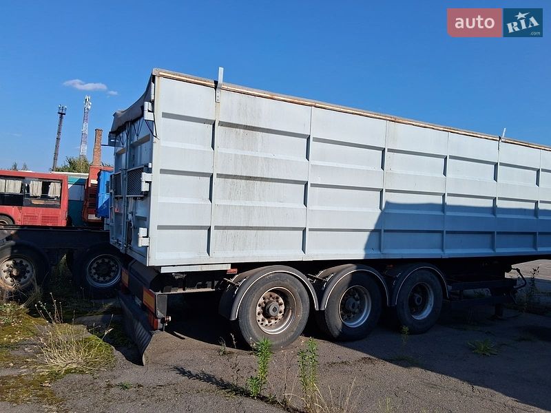 Самосвал полуприцеп Kogel SNCS 2001 в Казатине