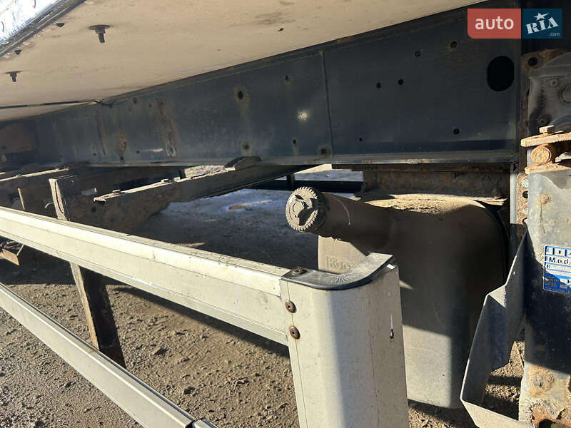 Тентований борт (штора) - напівпричіп Kogel SVKA 2003 в Івано-Франківську фото 5 Тентований борт (штора) - напівпричіп Kogel SVKA 2003 в Івано-Франківську