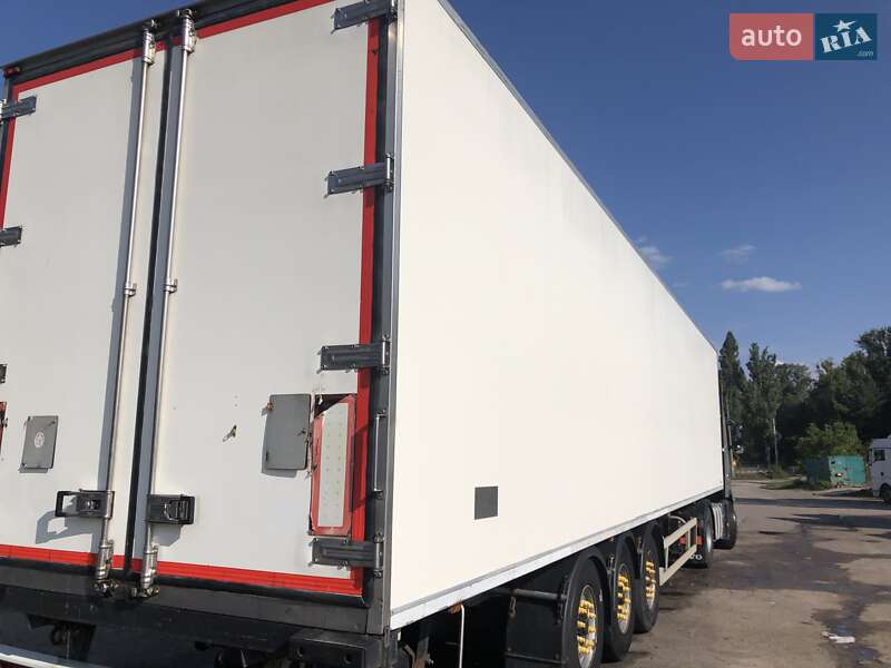 Рефрижератор полуприцеп Kogel SVKT 2003 в Кропивницком