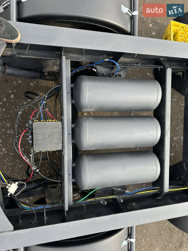 Контейнеровоз Kogel Tandem 2017 в Луцке фото 9 Контейнеровоз Kogel Tandem 2017 в Луцке