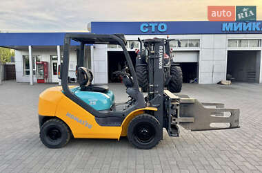 Вилочный погрузчик Komatsu FD 2008 в 